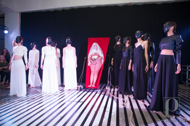 (+18) Anti Fashion Show, cu final socant!