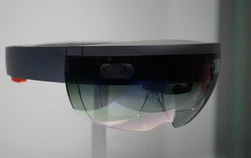 Пользователи поделились впечатлениями о Microsoft Hololens