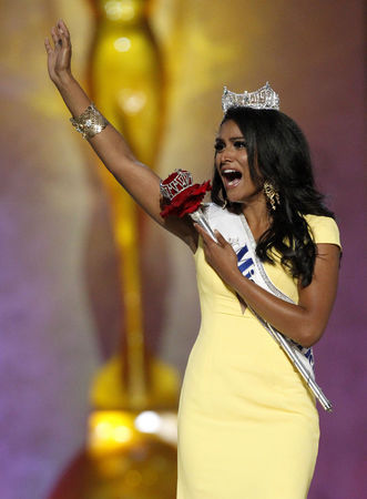 SUA au desemnat cea mai frumoasă femeie. Vezi cum arată Miss America, o frumuseţe exotică