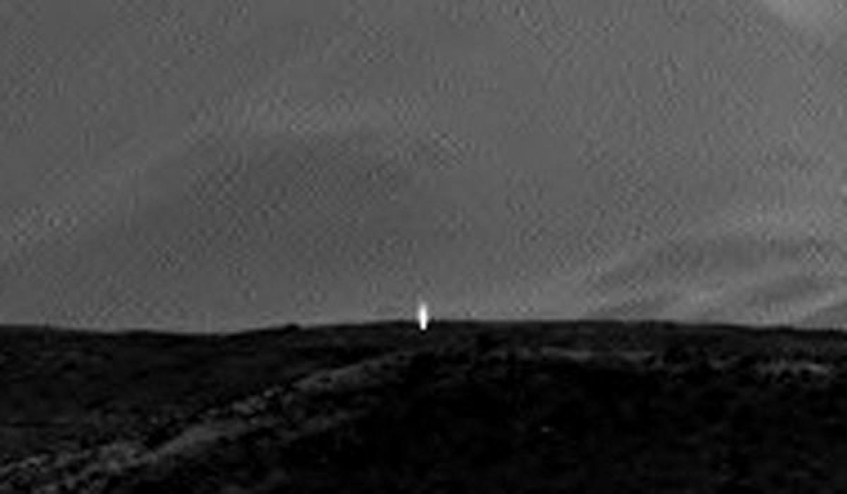 Curiosity увидел на Марсе таинственное сияние