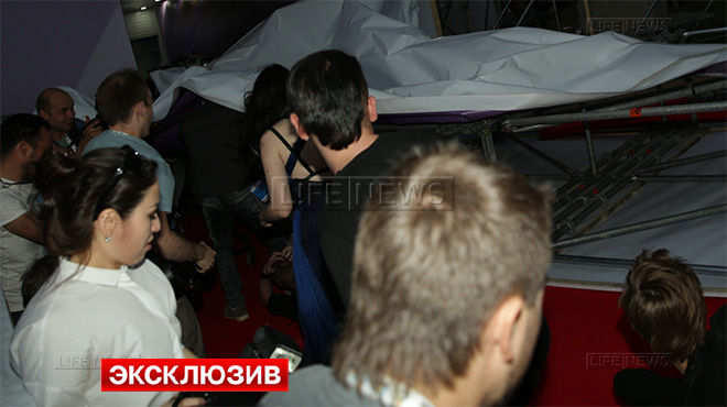 Внука Аллы Пугачевой Никиту придавило декорацией в момент селфи