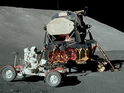 Ученые: китайский луноход уличил NASA в подлоге снимков с Луны