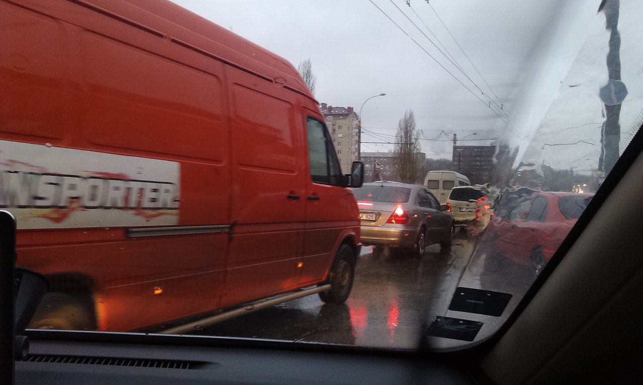 Визит Порошенко и Коморовского обернулся проблемами для кишиневцев