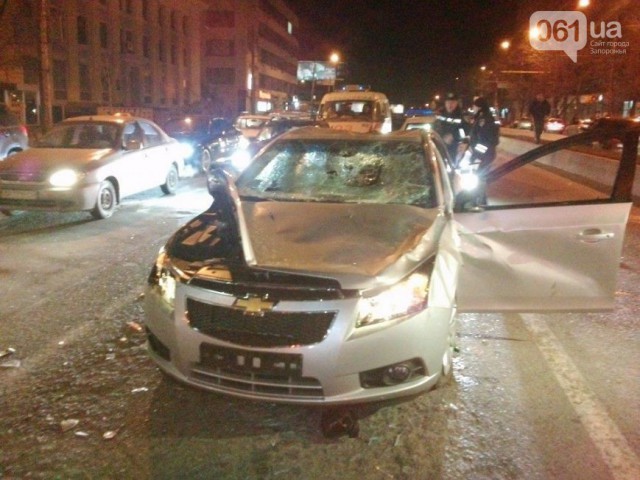 В запорожских евромайдановцев стреляли. В ответ разбили машину