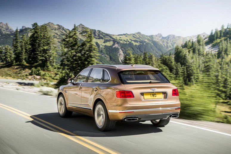 Внедорожник Bentley Bentayga - опубликованы снимки и характеристики