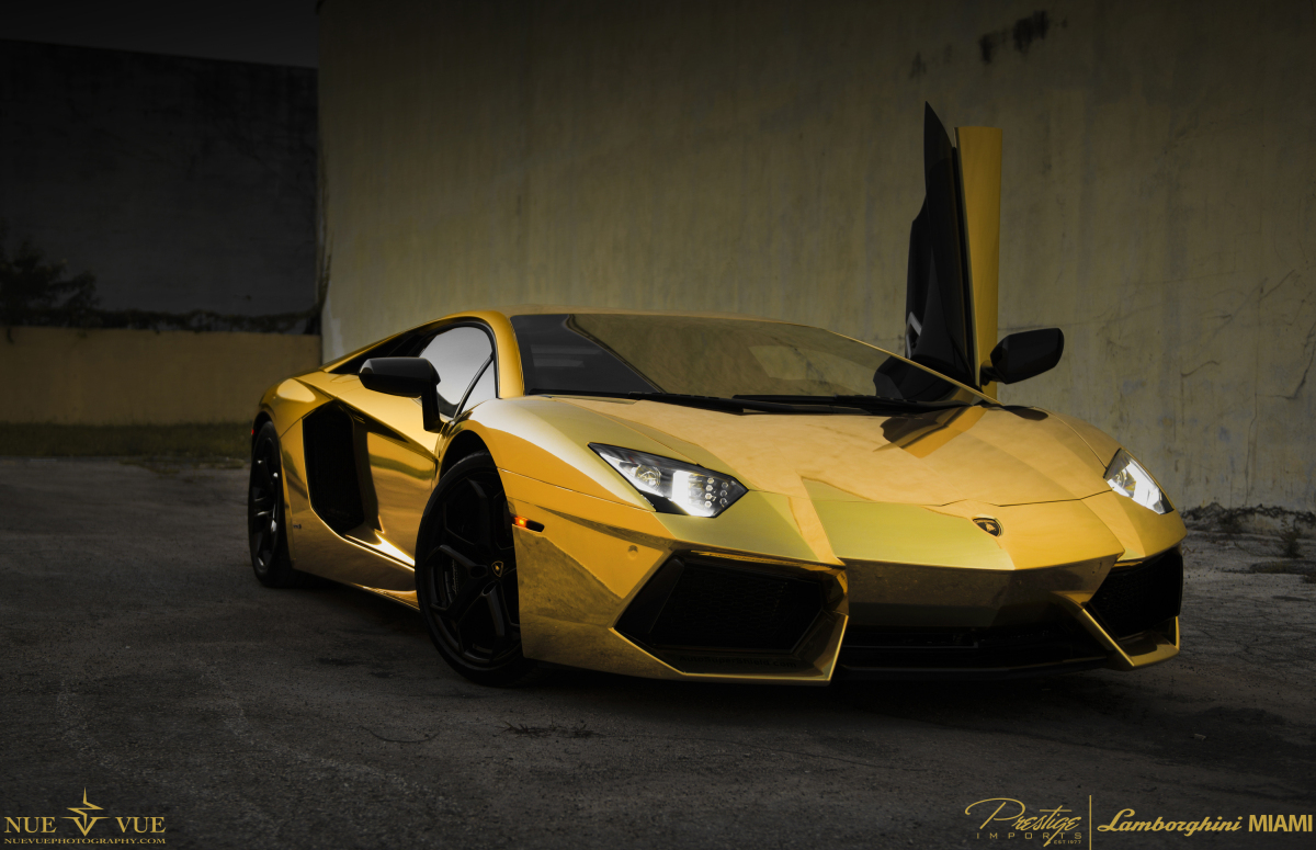 Cel mai scump Lamborghini din lume - din aur, platină și diamante - expus la vânzare în Emirate