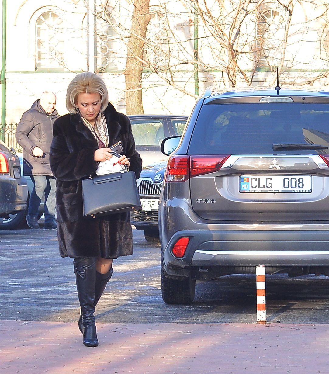 PCRM o învinuiește pe Violeta Ivanov că și-a trădat alegătorii în schimbul unei blane de lux