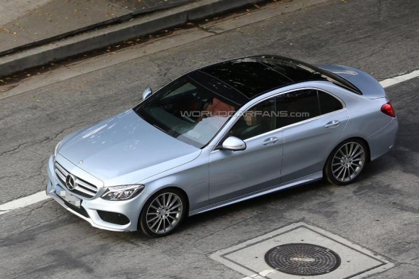Опубликованы шпионские фотографии седана Mercedes-Benz C-Class