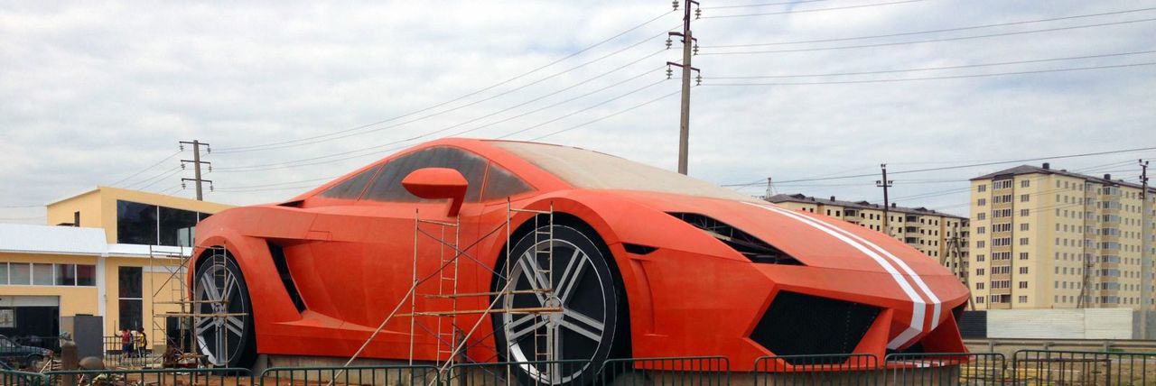 В Дагестане появился 25-метровый Lamborghini