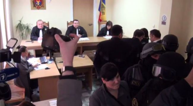 Филата доставили на заседание Апелляционной палаты