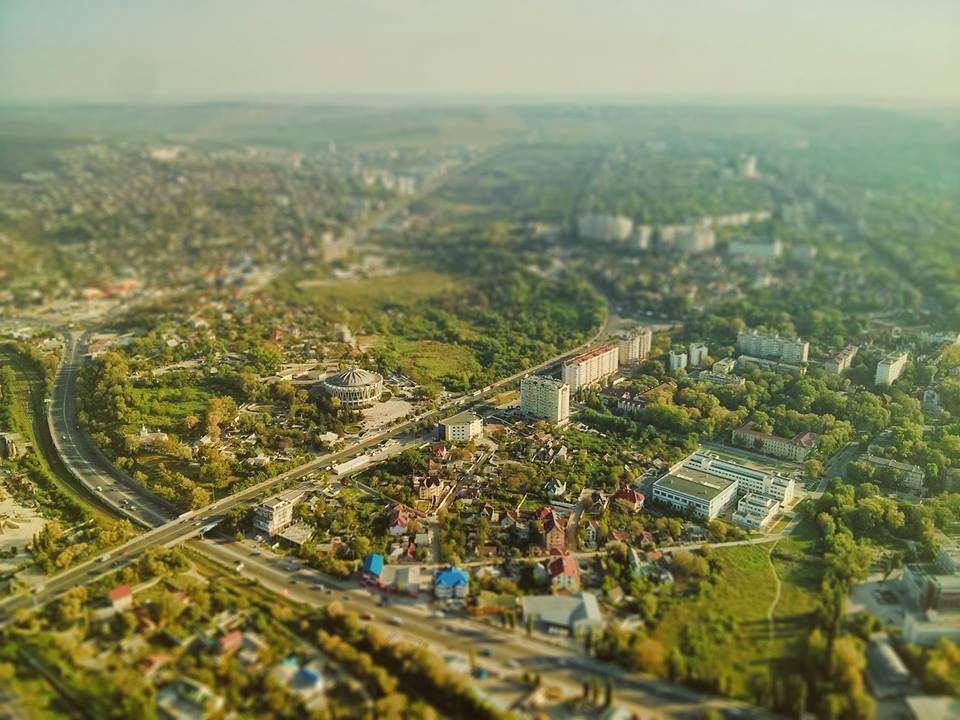 Фотограф заснял Кишинев с воздушного шара