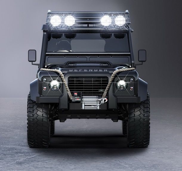 Land Rover и Jaguar показали новые автомобили для "бондианы"