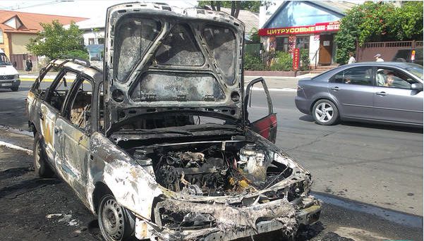 В центре Тирасполя сгорел автомобиль