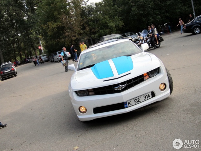 Masini de sute de mii de euro surprinse in Chisinau
