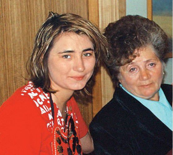 У певицы Земфиры умерла мама