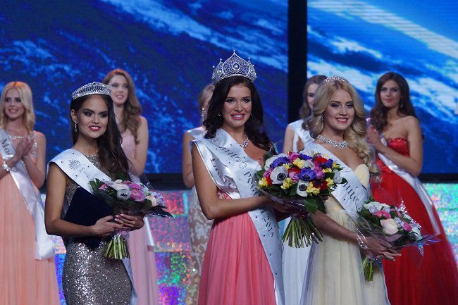 "Мисс Россия 2015" стала студентка из Екатеринбурга