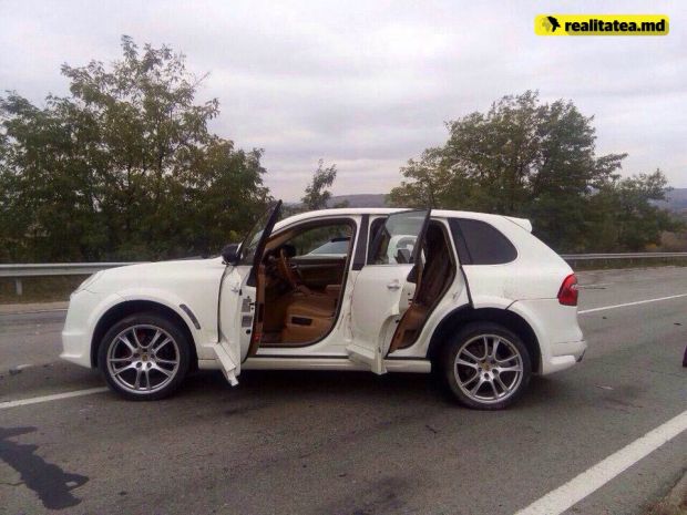 ДТП класса "люкс: Mersedes столкнулся с Porsche