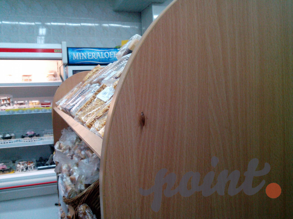 Magazin din capitală invadat de gândaci