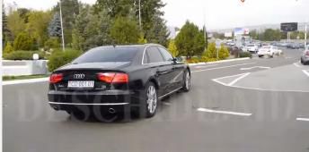 Polițiștii RM, obligați să-l salute pe Șevciuk
