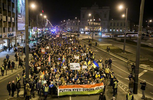 В Будапеште протестовали против визита Владимира Путина
