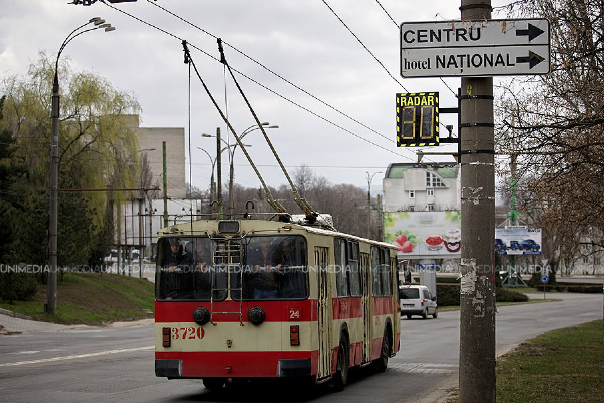 Noi surprize pentru șoferi. Vezi ce tehnologii au fost instalate pe străzile Chișinăului