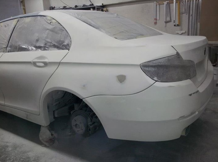 Очередной болгарский шедевр: умельцы переделали старый BMW в новейшую модель