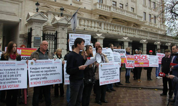 Социалисты протестуют у ОБСЕ: "Или вмешайтесь, или зачем вы тогда нужны"