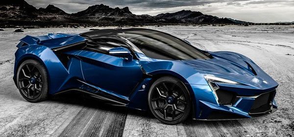 Арабская компания W Motors представила 900-сильный суперкар