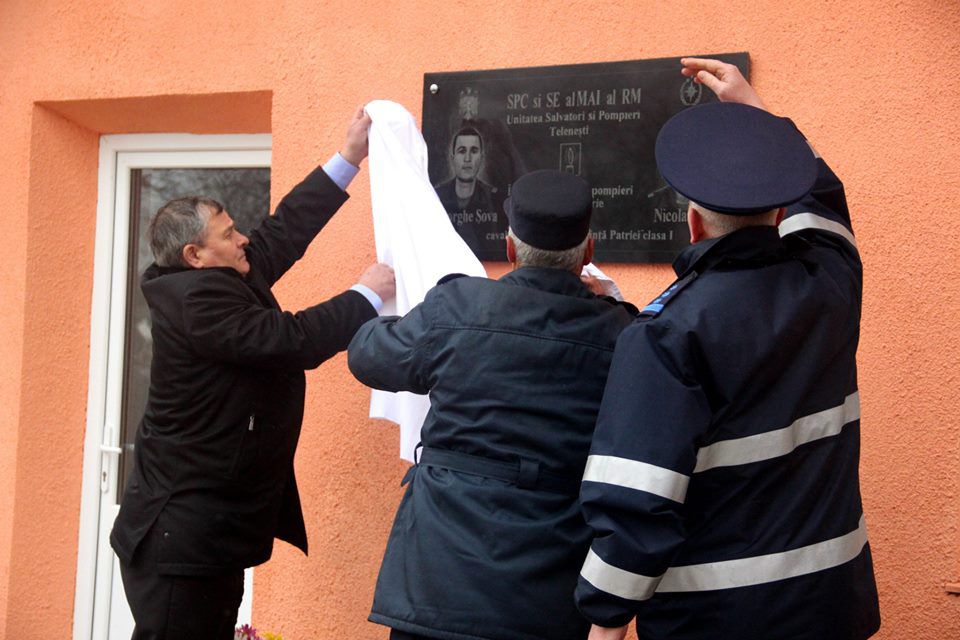 В Теленештах улице и гимназии присвоили имена погибших пожарных