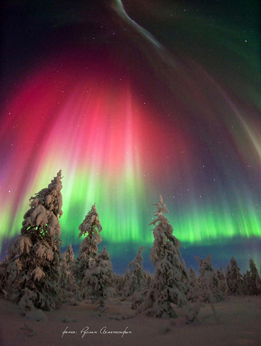 ​Северное сияние: Фотографу удалось запечатлеть уникальные кадры