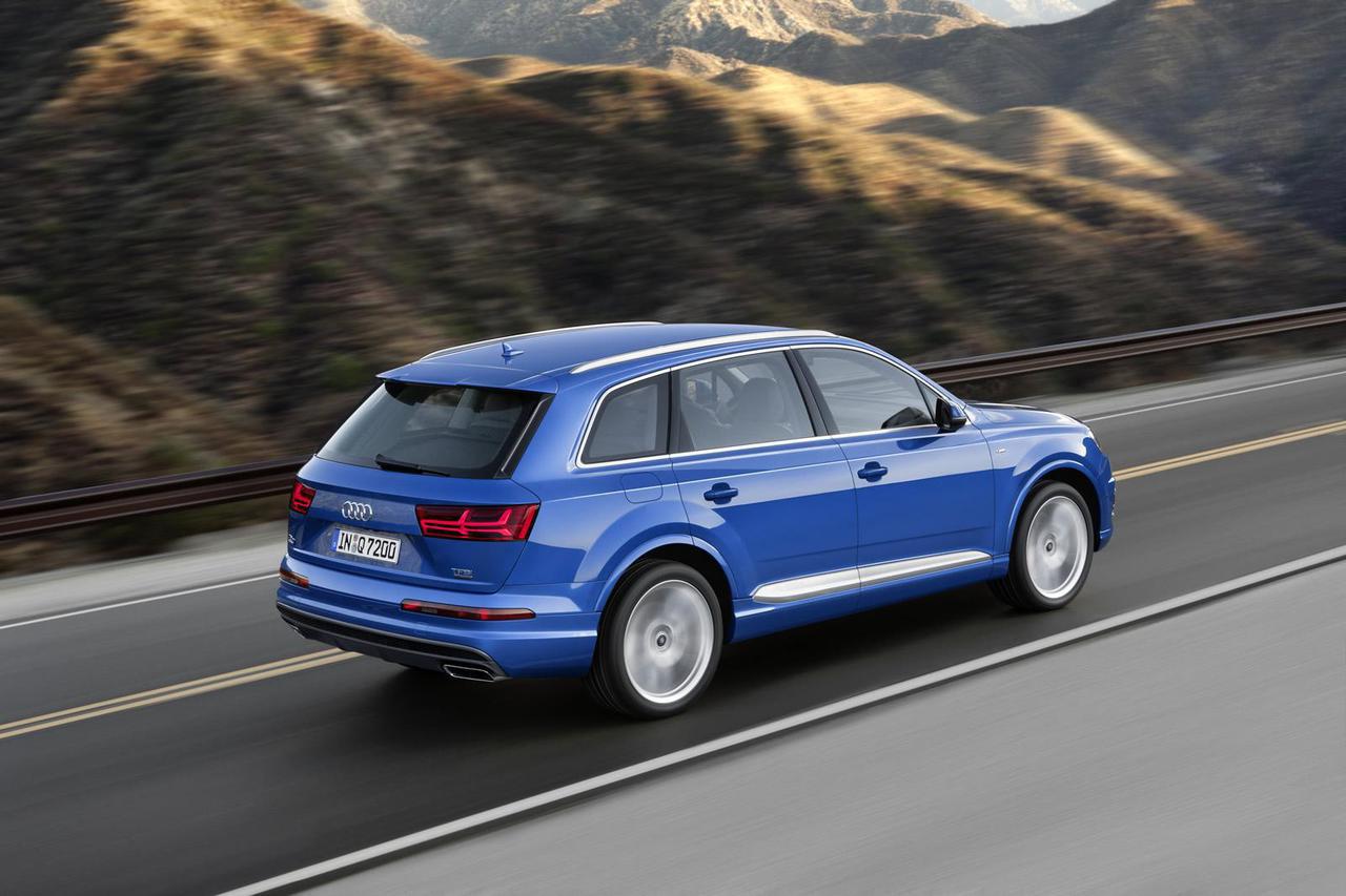 Audi представила свой новый большой кроссовер Q7