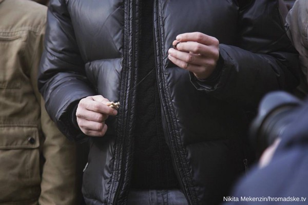 В Киеве проводили в армию мобилизованных солдат