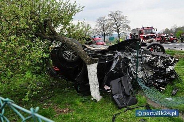 Зарегистрировано первое ДТП с новым Porsche Macan