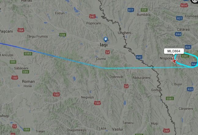 Trei avioane nu pot ateriza pe aeroportul Chisinau si se invartesc in cerc deasupra orasului
