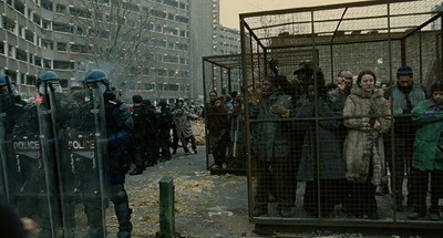 Фотографии обнесенного заборами ж/д вокзала в Сочи взорвали блогсферу