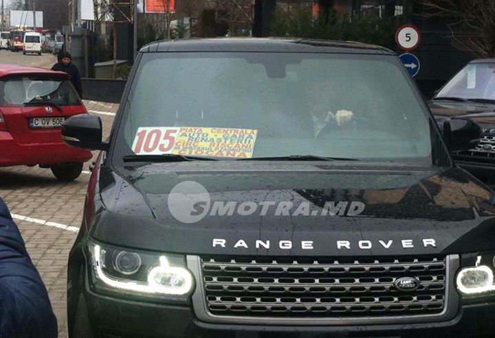 Range Rover, pe ruta nr. 105 din Chişinău