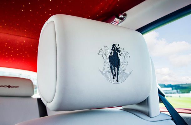 Rolls-Royce выпустил Phantom, посвященный топоту копыт