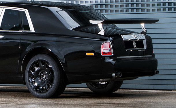 Появились первые снимки концептуального внедорожника Rolls-Royce
