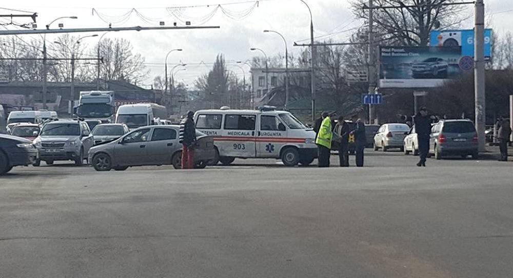 Скорая столкнулась с автомобилем, есть пострадавшие