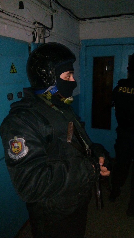 Поиски «экстремизма» полиция проводит без понятых и адвокатов