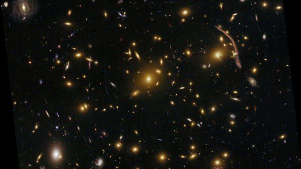 Юбилей Хаббла: Самые лучшие фото космического телескопа