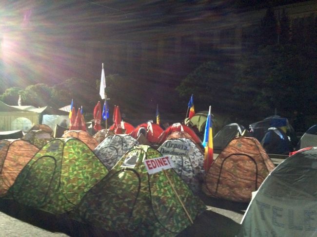 Шестая ночь протестов прошла спокойно
