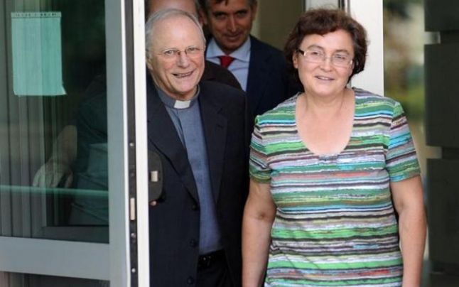 Menajera din Moldova nu e singura moştenitoare. Cui şi ce a mai lăsat preotul italian