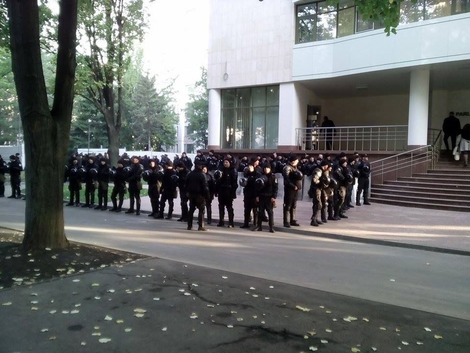 Măsuri sporite de securitate înaintea primei ședințe a Parlamentului