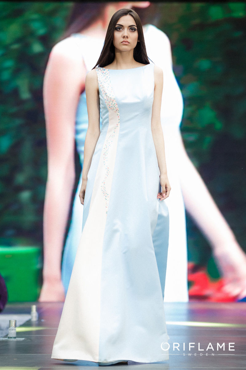 Компания Oriflame организовала первое fashion-show под открытым небом Wonder fashion night