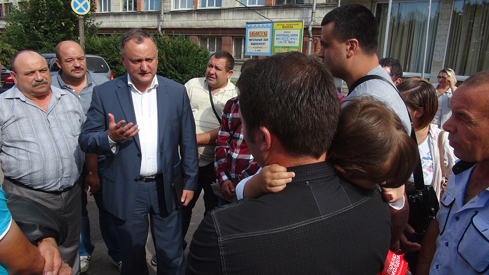Молдавская диаспора в Санкт-Петербурге на встрече с Игорем Додоном
