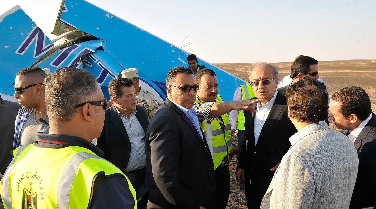 Появились кадры с места катастрофы Airbus A321