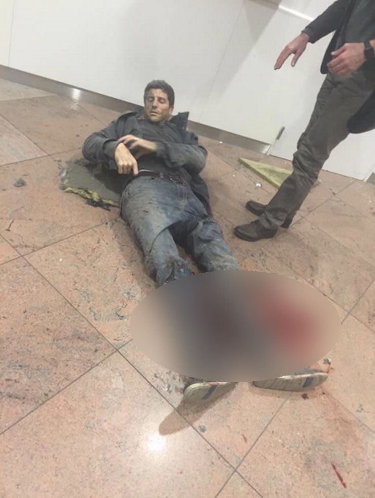 Explozii puternice în aeroportul din Bruxelles