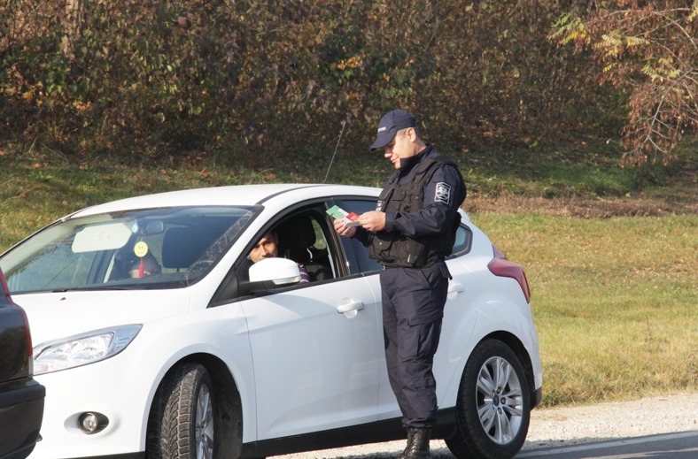 Операция Lease Car II: задержаны три машины, числящиеся в базе Интерпола