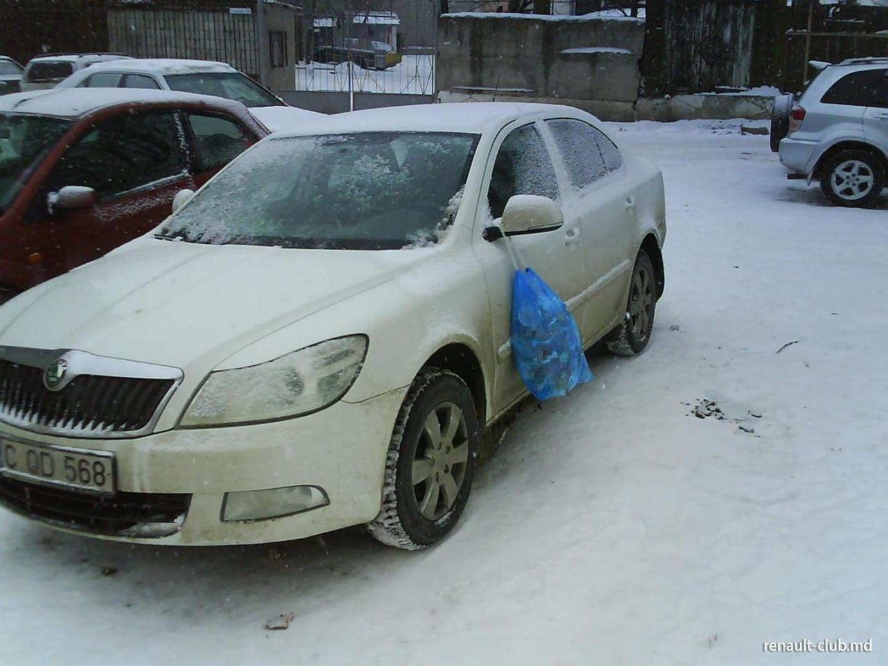 В Кишиневе оригинально "наказали" автовладельцев за неправильную парковку